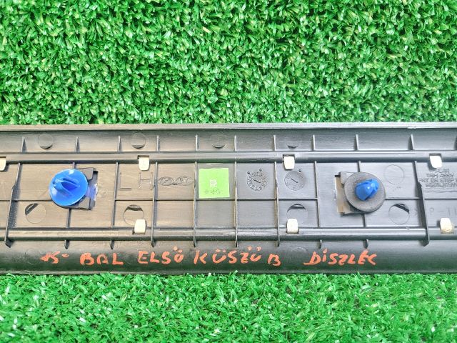 bontott HYUNDAI i40 Bal első Küszöb Díszléc