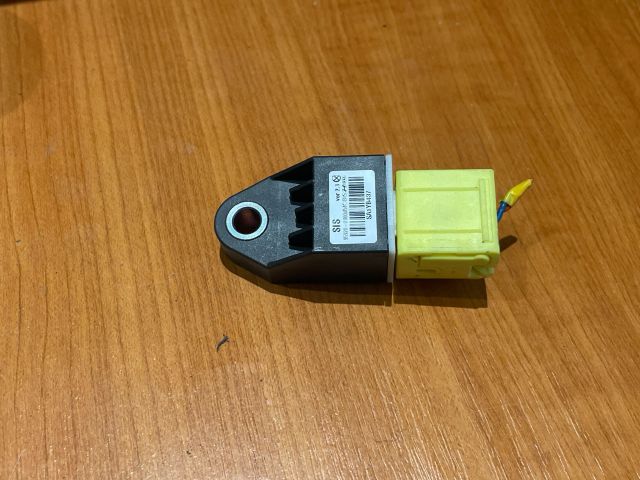 bontott HYUNDAI i40 Bal első Oldal Ütközés Érzékelő