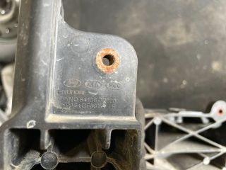 bontott HYUNDAI i40 Bal Fényszóró Tartó