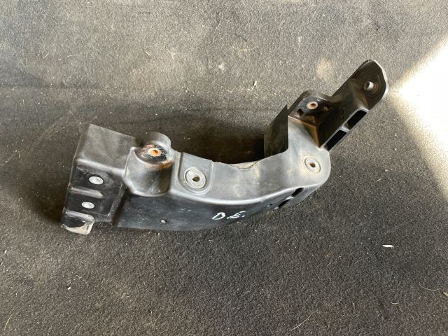 bontott HYUNDAI i40 Bal Fényszóró Tartó