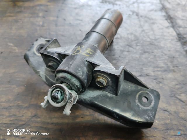 bontott HYUNDAI i40 Bal Fényszórómosó Fúvóka