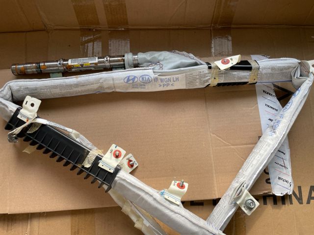 bontott HYUNDAI i40 Bal Függönylégzsák és Oldallégzsák