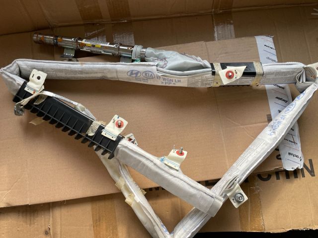 bontott HYUNDAI i40 Bal Függönylégzsák és Oldallégzsák