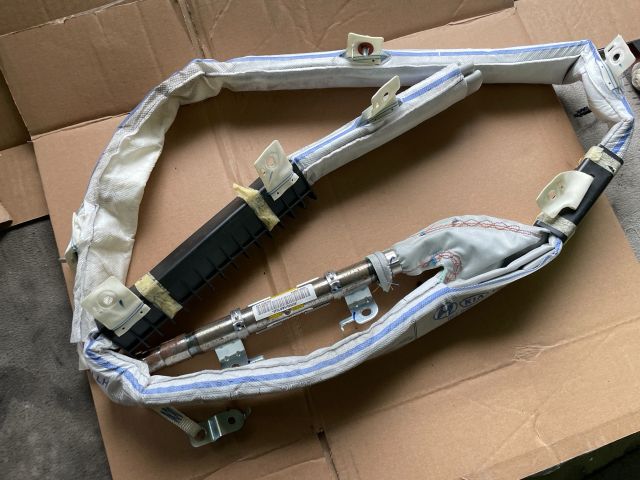 bontott HYUNDAI i40 Bal Függönylégzsák és Oldallégzsák