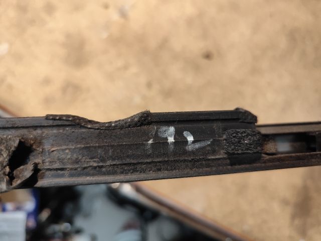 bontott HYUNDAI i40 Bal hátsó Ablak Díszléc