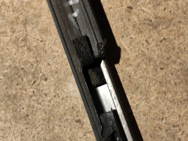 bontott HYUNDAI i40 Bal hátsó Ablak Díszléc