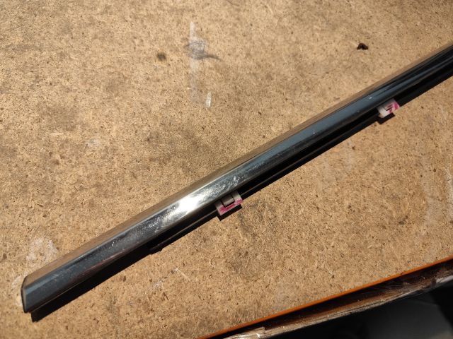 bontott HYUNDAI i40 Bal hátsó Ablak Díszléc