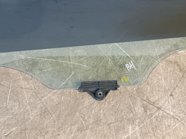 bontott HYUNDAI i40 Bal hátsó Ablak