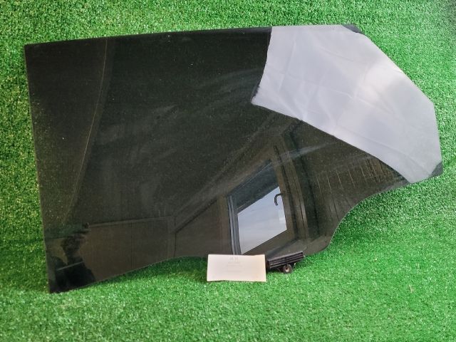 bontott HYUNDAI i40 Bal hátsó Ablak