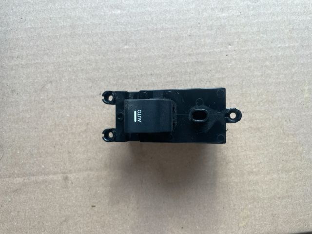 bontott HYUNDAI i40 Bal hátsó Ablakemelő Kapcsoló