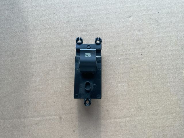 bontott HYUNDAI i40 Bal hátsó Ablakemelő Kapcsoló