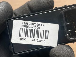 bontott HYUNDAI i40 Bal hátsó Ablakemelő Kapcsoló