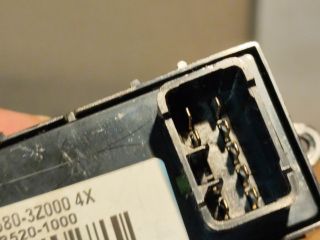 bontott HYUNDAI i40 Bal hátsó Ablakemelő Kapcsoló