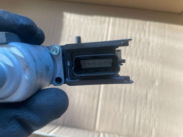 bontott HYUNDAI i40 Bal hátsó Ablakemelő Motor