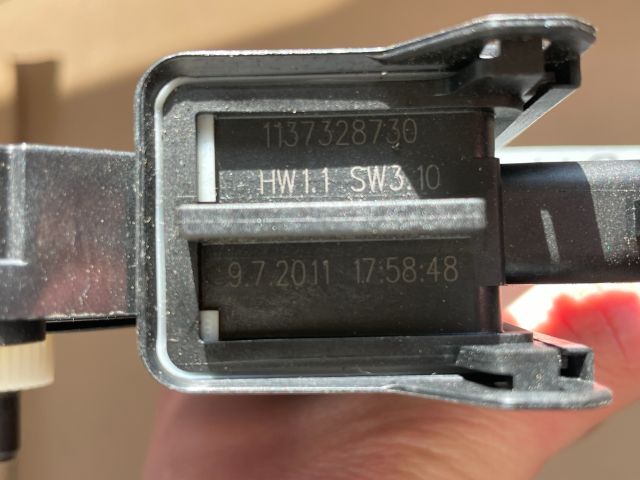 bontott HYUNDAI i40 Bal hátsó Ablakemelő Motor