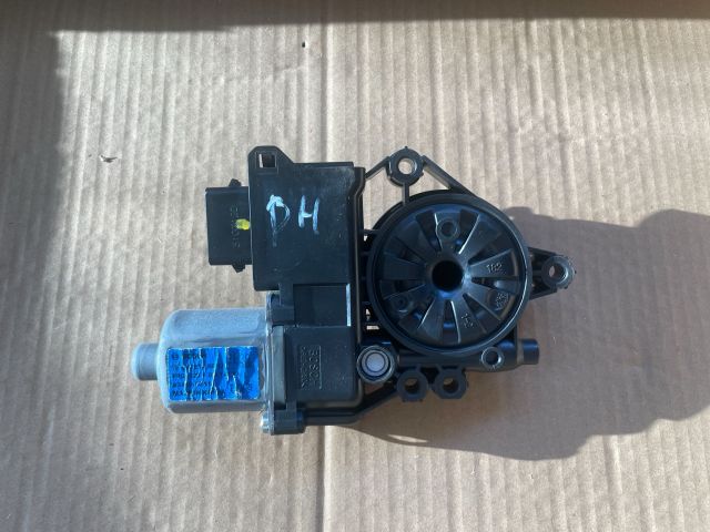 bontott HYUNDAI i40 Bal hátsó Ablakemelő Motor