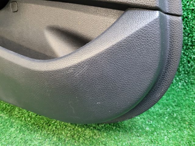 bontott HYUNDAI i40 Bal hátsó Ajtó Kárpit