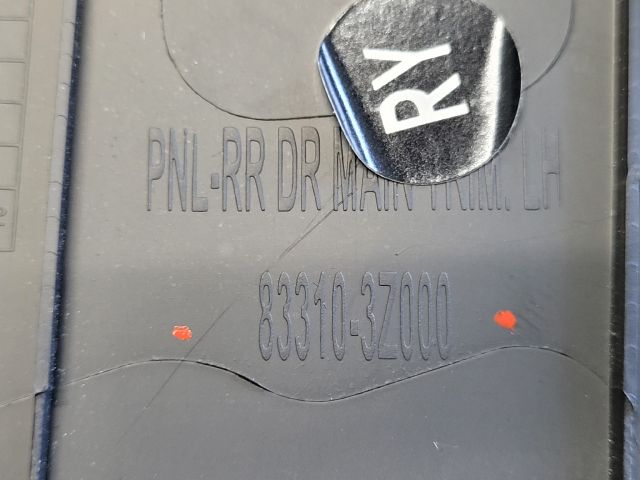 bontott HYUNDAI i40 Bal hátsó Ajtó Kárpit