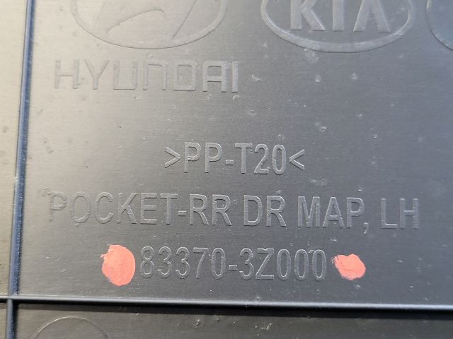 bontott HYUNDAI i40 Bal hátsó Ajtó Kárpit