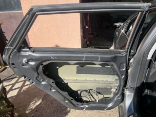 bontott HYUNDAI i40 Bal hátsó Ajtó (Üres lemez)