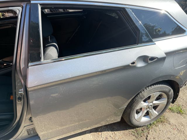 bontott HYUNDAI i40 Bal hátsó Ajtó (Üres lemez)