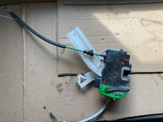 bontott HYUNDAI i40 Bal hátsó Ajtózár