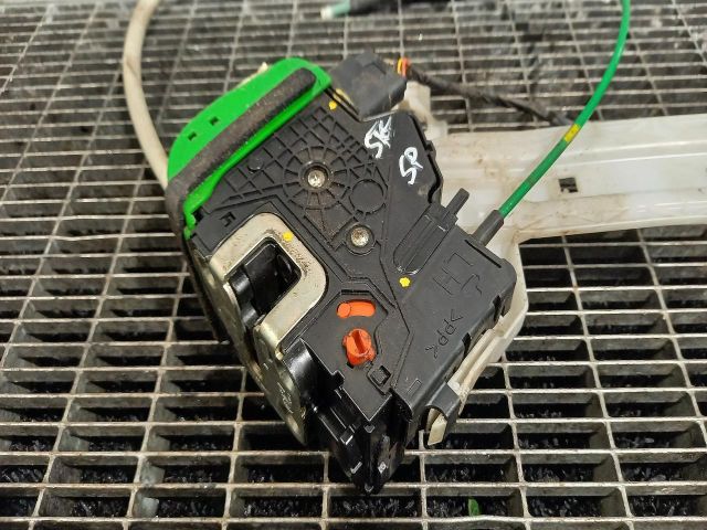 bontott HYUNDAI i40 Bal hátsó Ajtózár