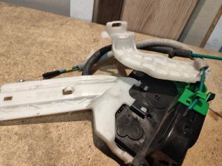 bontott HYUNDAI i40 Bal hátsó Ajtózár