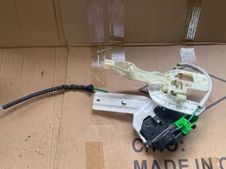 bontott HYUNDAI i40 Bal hátsó Ajtózár