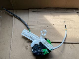 bontott HYUNDAI i40 Bal hátsó Ajtózár