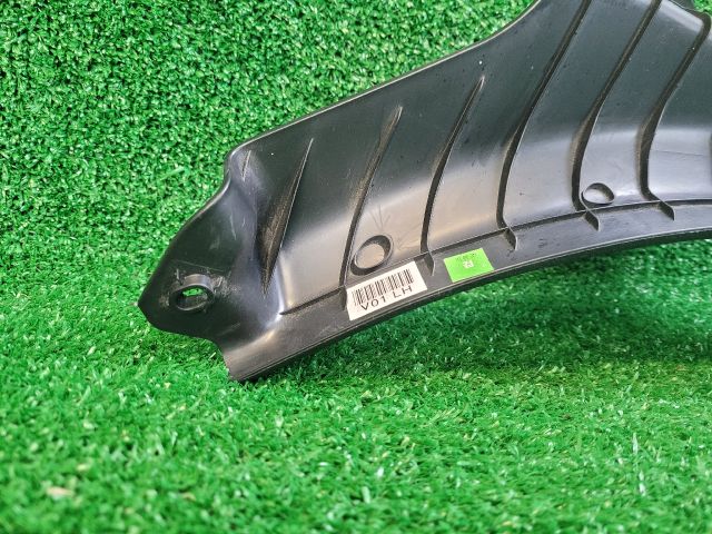 bontott HYUNDAI i40 Bal hátsó Belső Küszöb Burkolat