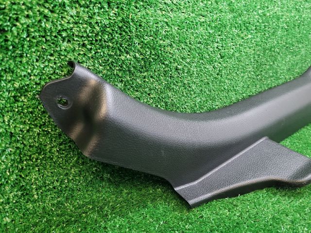 bontott HYUNDAI i40 Bal hátsó Belső Küszöb Burkolat