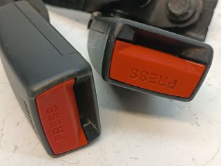 bontott HYUNDAI i40 Bal hátsó Biztonsági Öv Csat