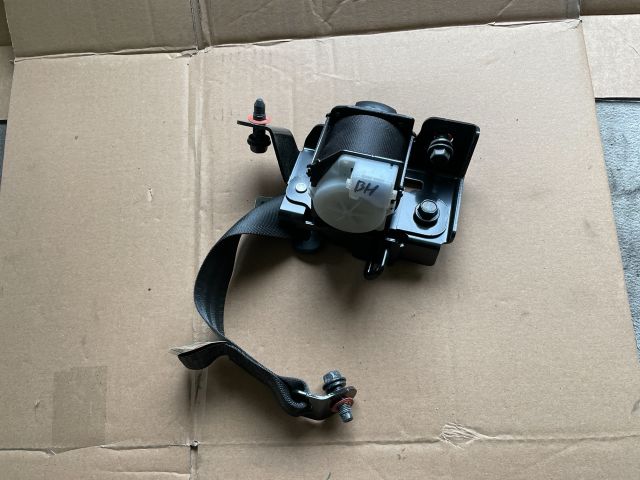 bontott HYUNDAI i40 Bal hátsó Biztonsági Öv