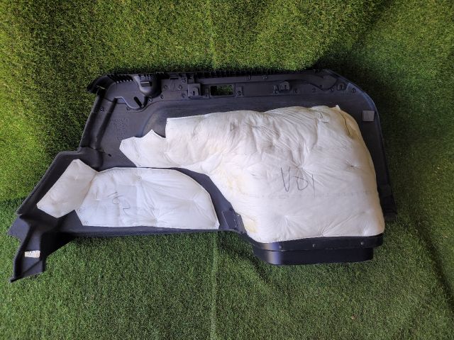 bontott HYUNDAI i40 Bal hátsó Csomagtér Burkolat (Műanyag)