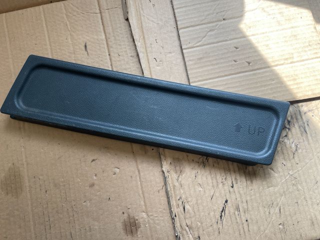 bontott HYUNDAI i40 Bal hátsó Csomagtér Burkolat (Műanyag)