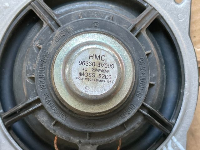 bontott HYUNDAI i40 Bal hátsó Hangszóró