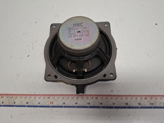 bontott HYUNDAI i40 Bal hátsó Hangszóró