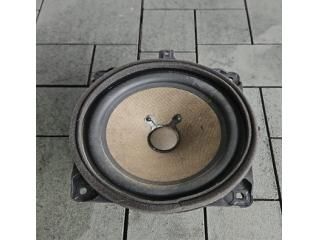 bontott HYUNDAI i40 Bal hátsó Hangszóró