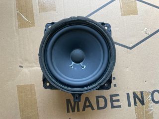 bontott HYUNDAI i40 Bal hátsó Hangszóró