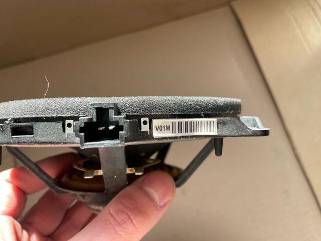 bontott HYUNDAI i40 Bal hátsó Hangszóró