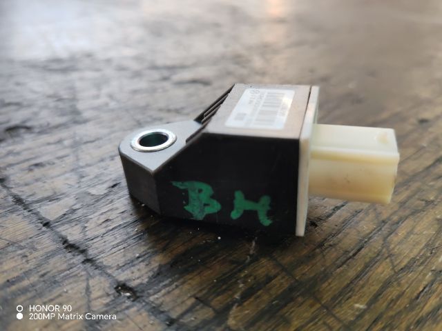 bontott HYUNDAI i40 Bal hátsó Oldal Ütközés Érzékelő