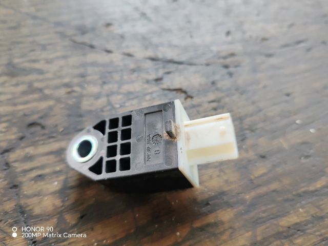 bontott HYUNDAI i40 Bal hátsó Oldal Ütközés Érzékelő