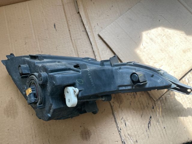 bontott HYUNDAI i40 Bal Ködfényszóró