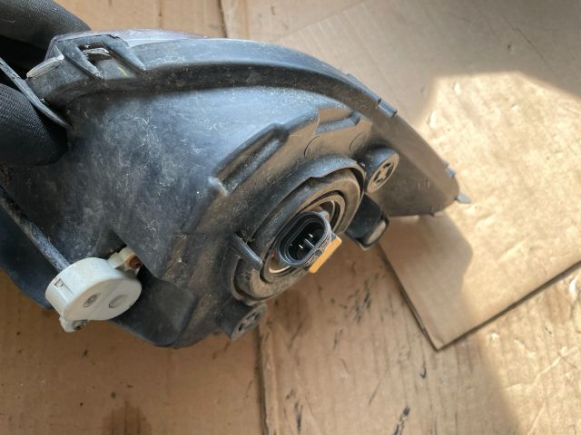 bontott HYUNDAI i40 Bal Ködfényszóró