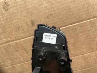 bontott HYUNDAI i40 Bal Multikormány Kapcsoló