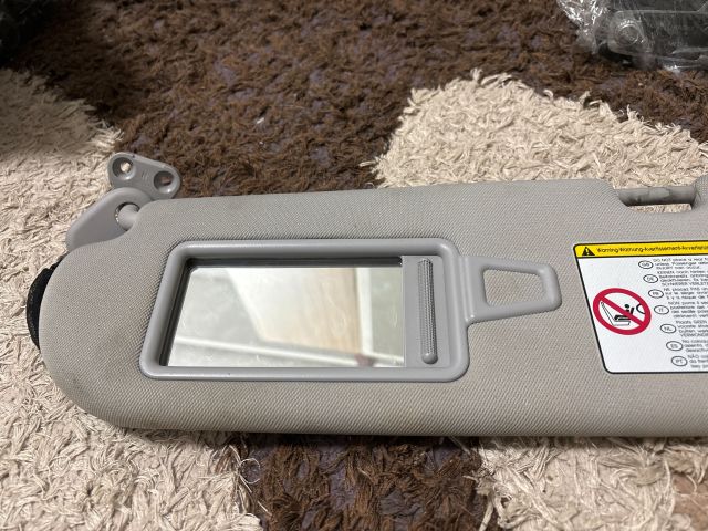 bontott HYUNDAI i40 Bal Napellenző