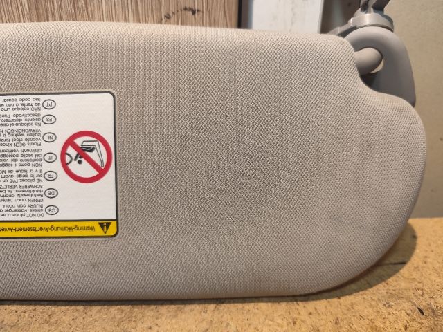 bontott HYUNDAI i40 Bal Napellenző