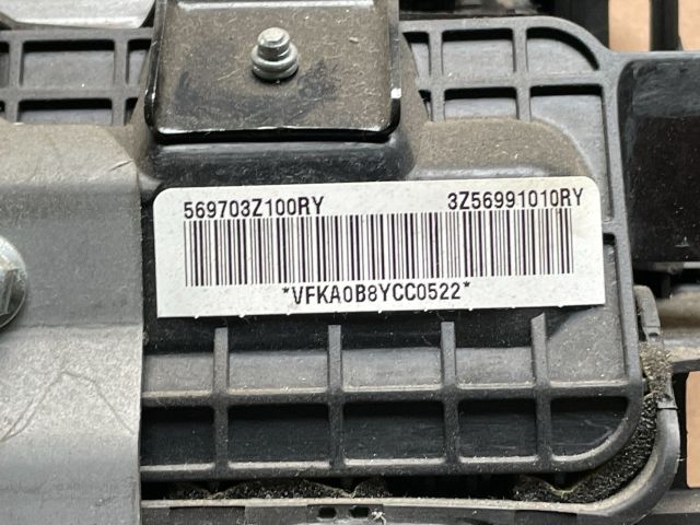 bontott HYUNDAI i40 Bal Térdlégzsák