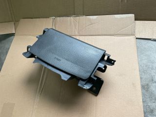 bontott HYUNDAI i40 Bal Térdlégzsák